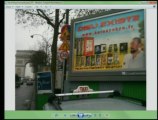 Champs-Elysees'de (Paris) ''Allah Vardır'' yazan Harun Yahya ilanları