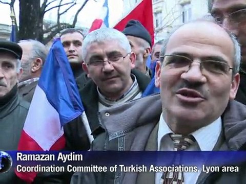 Turkish expats protest French genocide bill