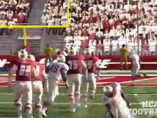 Larmond Taps his Toes for the TD