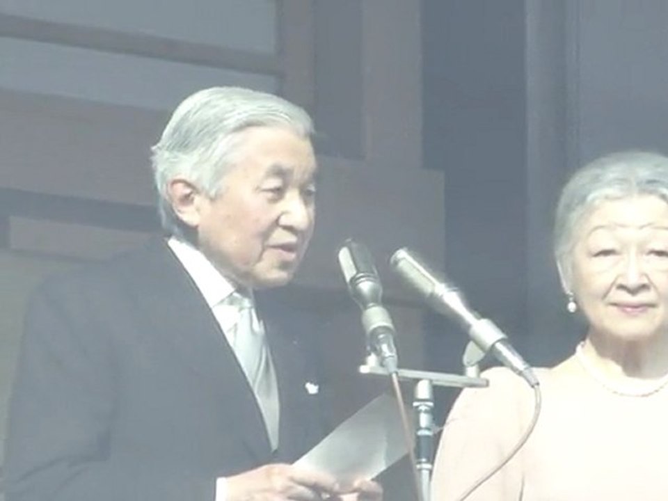 Japan emperor recalls 2011 as 'truly distressing year'