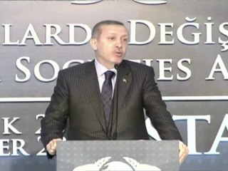 La Turquie accuse Sarkozy de jouer sur "la haine du musulman et du Turc"
