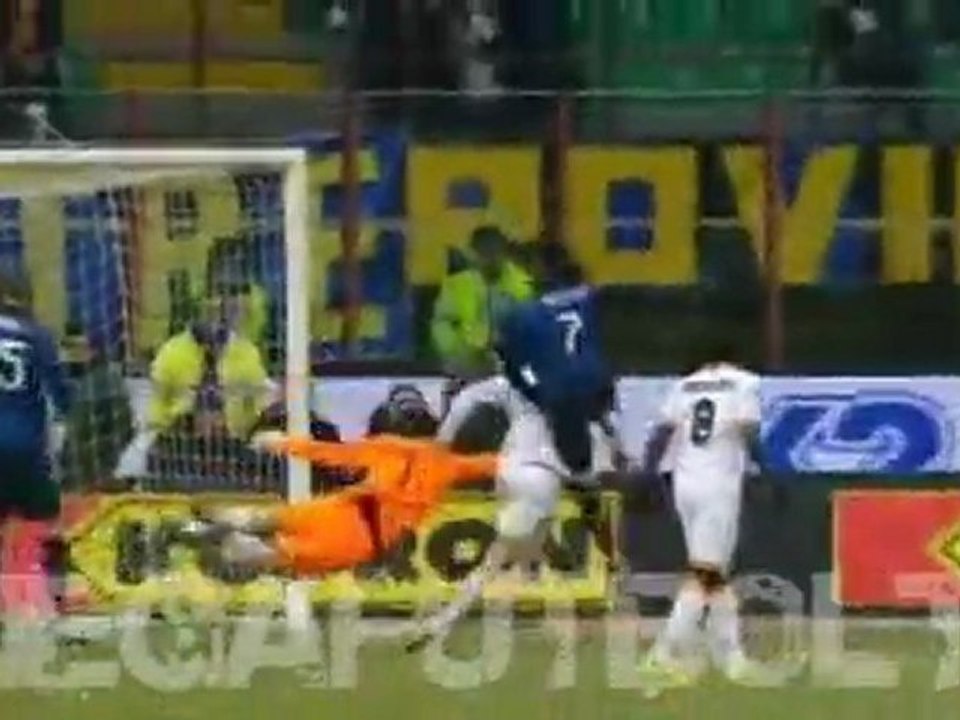 Inter Milan -Lecce (4:1) 21/12/2011 Goals Highlights Goles Milito