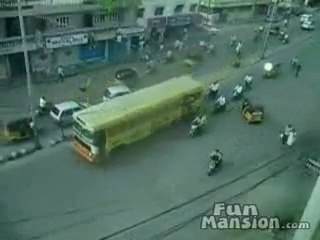 Und_bei_uns_brauchens_an_jeder_Ecke_eine_Ampel2