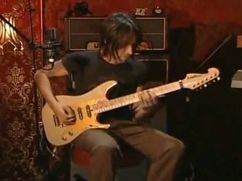 Nuno bettencourt sur Washburn N6