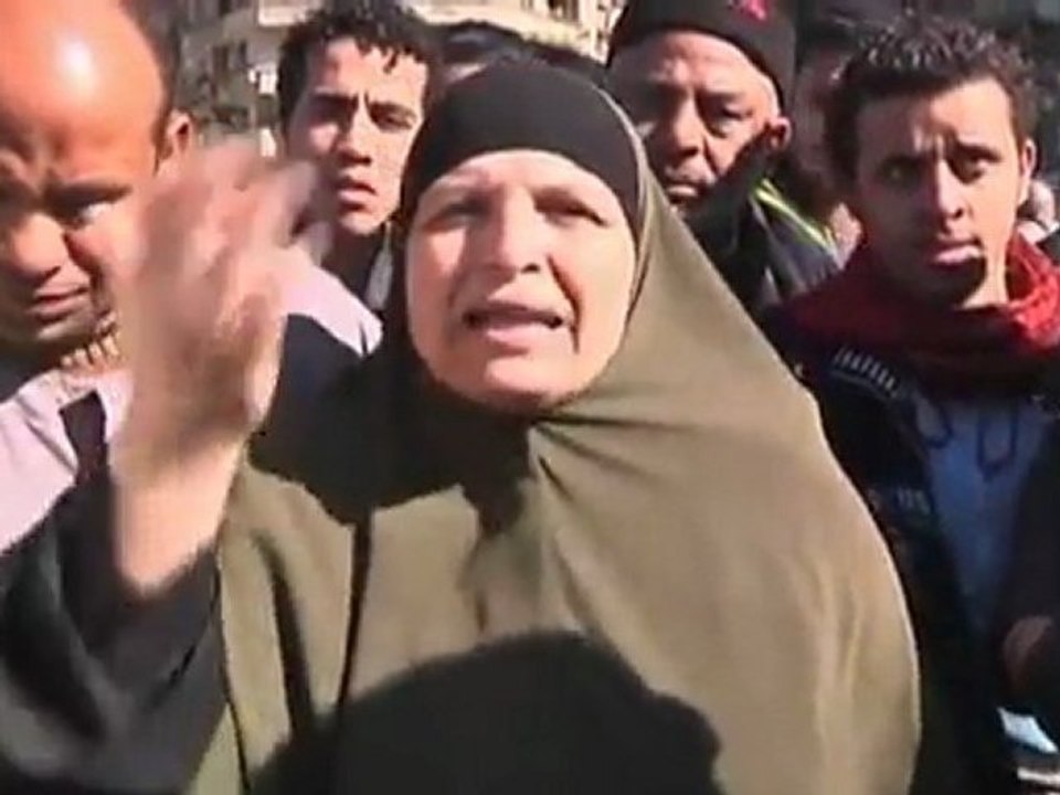 Cairo demonstrators rally against army rule