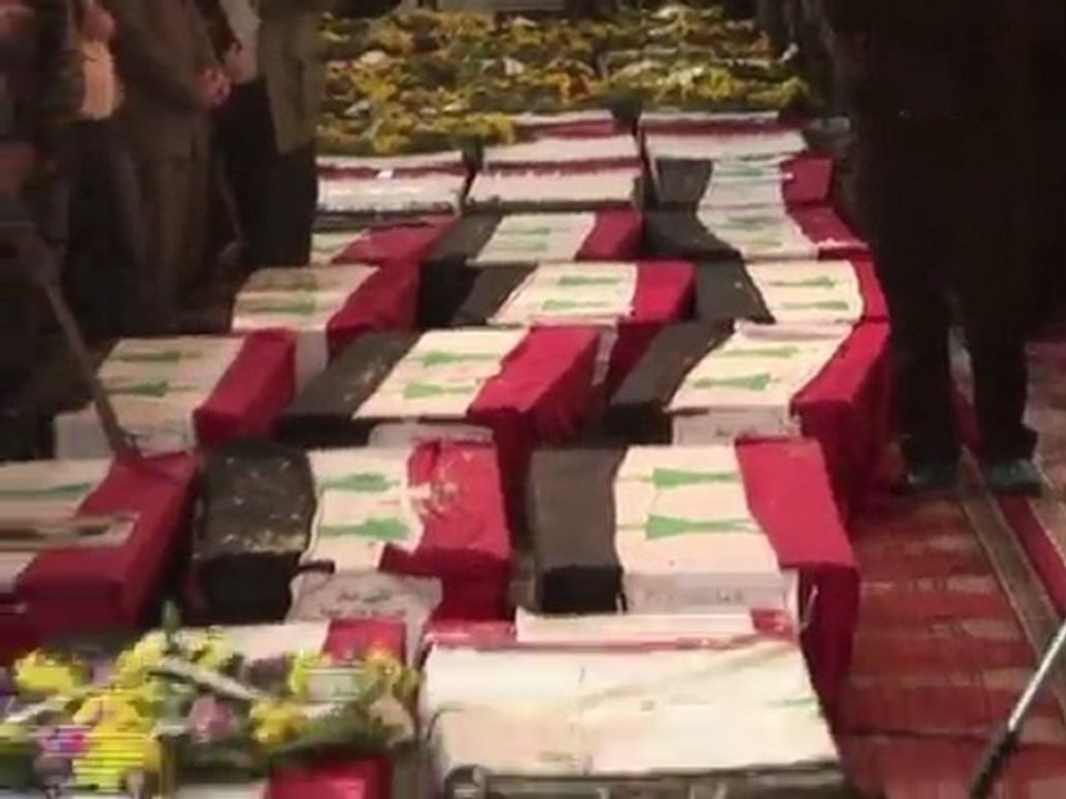 Thousands turn out for funerals of Damascus blast victims
