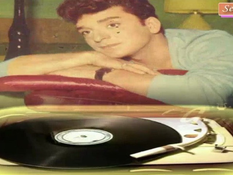 Zeki Müren- Ben Toprak Olayim Sen Beni Unut