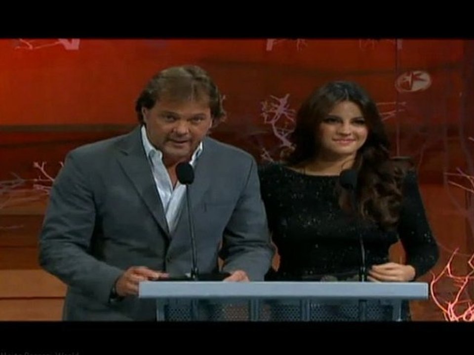 Maite Perroni presenta en la Gran Celebración 2011