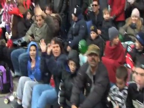 HispanosEnCanada.ca- Toronto Santa Claus Parade