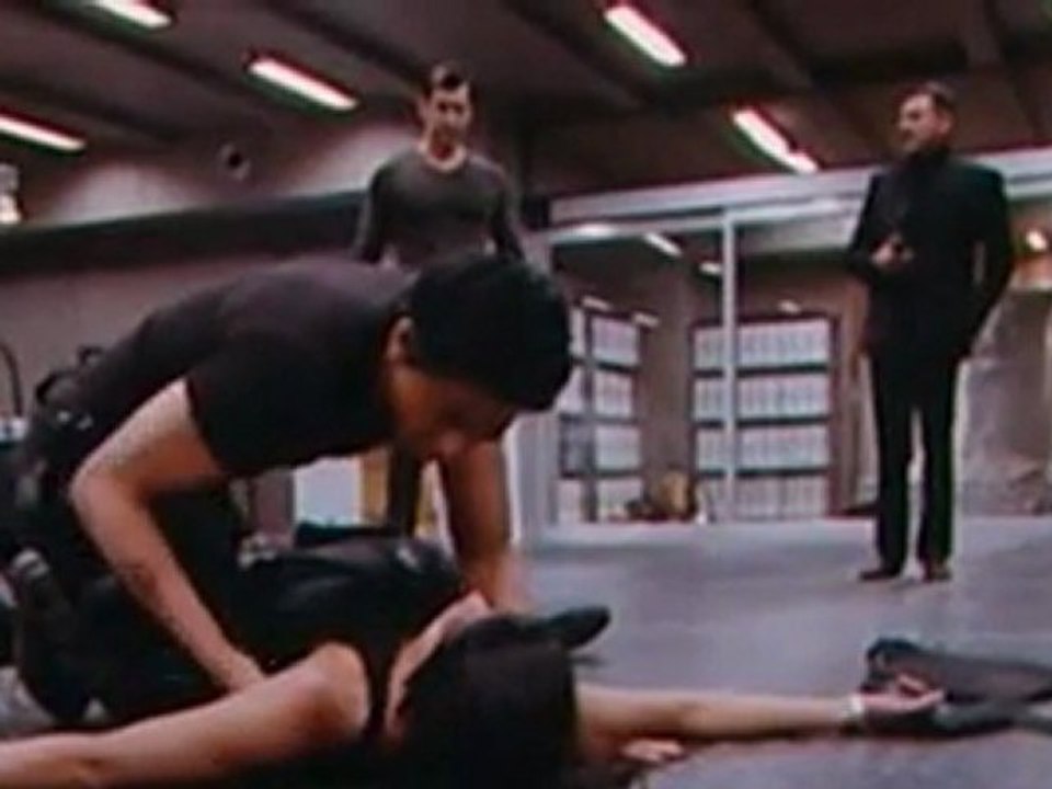 Don 2 - DVDScr - XviD - 1CDRip - [DDR] - Part 4 @onlineHindustan.com