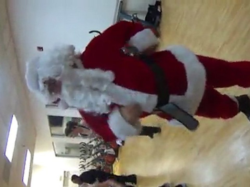 Zumba Santa - 24 Hour Fitness Gym Rohnert Park