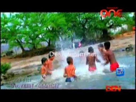 Woh Rehne Wali Mehlon Ki - 26th December 2011 - Part1