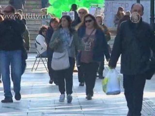 Бездомным Афин устроили рождественский праздник