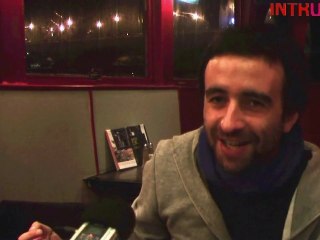 Timid Boy, des piges de journaliste aux interviews avec Robert Smith et Mad Mike