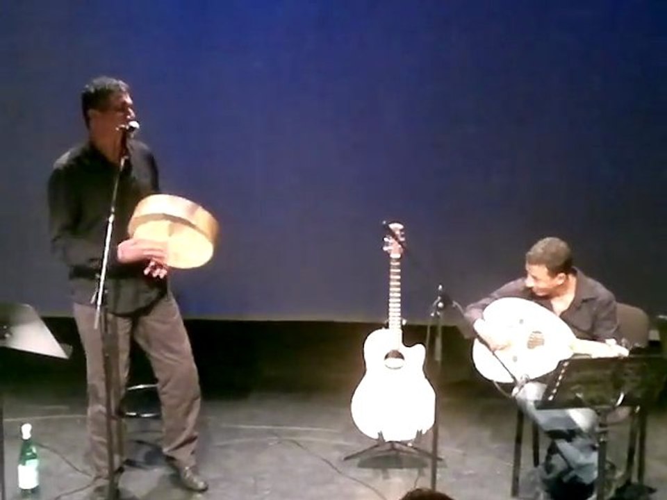 SPECTACLE MATOUB_4_par Salah GAOUA à Lyon "Idurar id-elâamriw" (Les montagnes: ma vie)