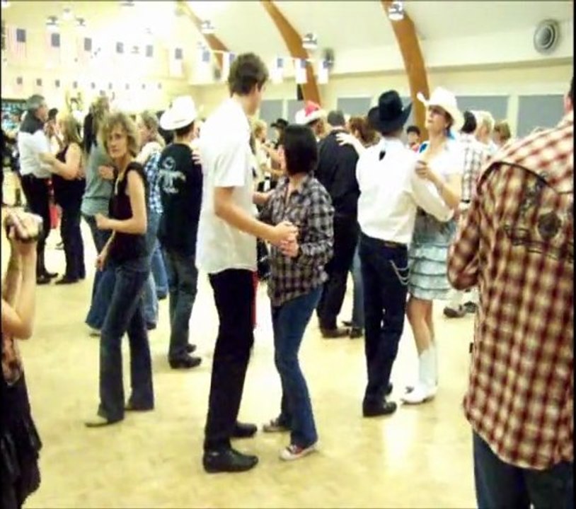 Medley de danse Country à Bellegarde 2ème partie