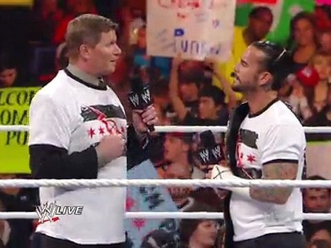 WWE Monday Night Raw 26th December 2011 720p Watch Online by Desitvforum.net Part1