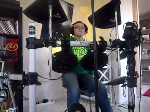 Teddy et son Boulevard of broken dreams (Green Day) !