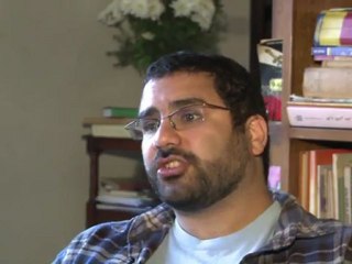 Egipto libera bloguero activista