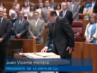 Juan Vicente Herrera juró su cargo a la Presidencia de la Junta de Castilla y León