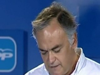 Gonzalez Pons: "Rubalcaba nos quiere convencer de que frente al paro no hay solución"