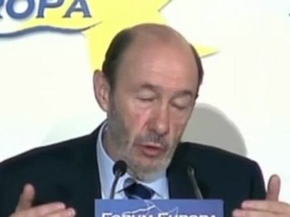 Rubalcaba apuesta por "un plan de ahorro e impuestos para los que más tienen"