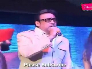 Ace Jackie Shroff Receives Award @ Mulund Festival 2011