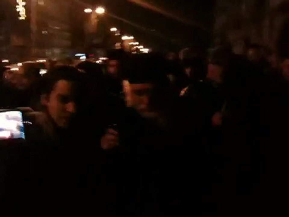 Πορεία πιστών προς τη ΓΑΔΑ