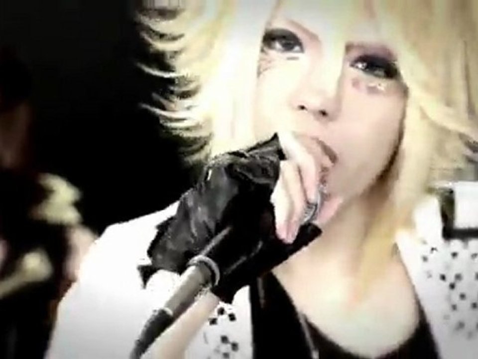 Diement. - Right Here [Full PV]