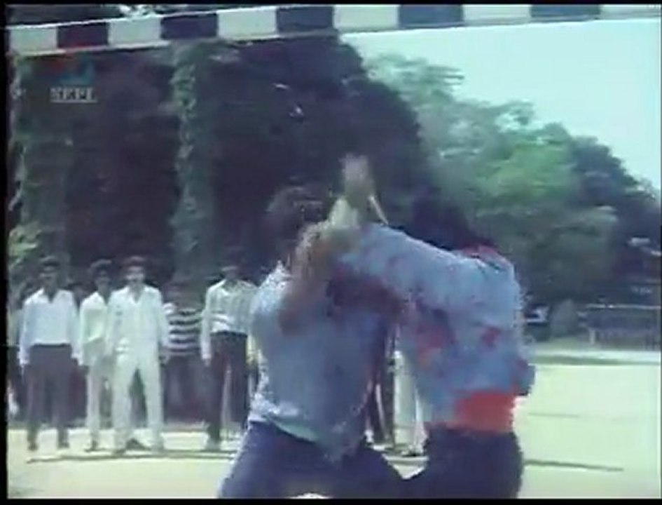Action Scene From Ek Aur Vijaypath