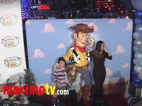 Patti Stanger at DISNEY ON ICE Toy Story 3 Premiere