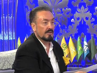 Tebliğ'de Kuran'ı anlatabilmek için ilk önce Darwinizm'in geçersizliğini anlatmak gerekir.