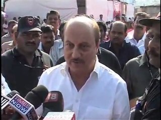 Anupam Kher Supports Anna Hazare