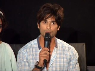 Shahid Kapoor Turns Down Vidhu Vinod Chopra's Chitthiyaan - Bollywood News