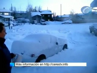 Agua hirviendo se evapora a -30°C sin truco ❄️