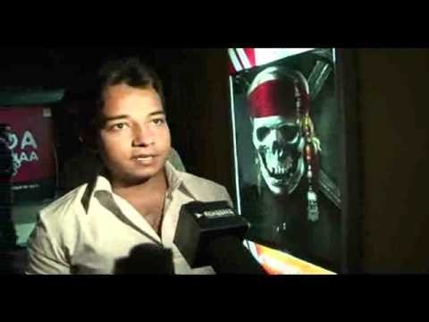 First Day First Show Of 'F.A.L.T.U' - Bollywoodhungama.com