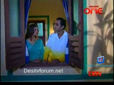 Woh Rehne Wali Mehlon Ki - 28th December 2011 - Part1