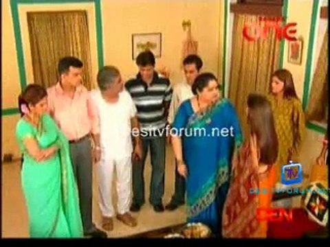 Woh Rehne Wali Mehlon Ki - 28th December 2011 - Part4