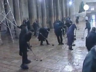 Bagarre de prêtres grecs et arméniens orthodoxes à...