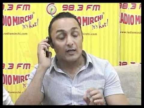 Rahul Bose & Shifaali Shah Have Fun Promoting 'Kucch Luv Jaisaa' At Radio Mirchi