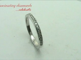 Round Cut Diamond Wedding Anniversary Band In Pave Set