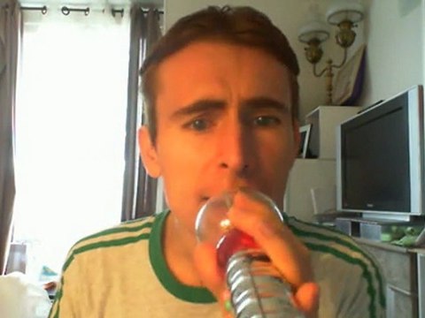 Wiwi égratigne parce que tu crois