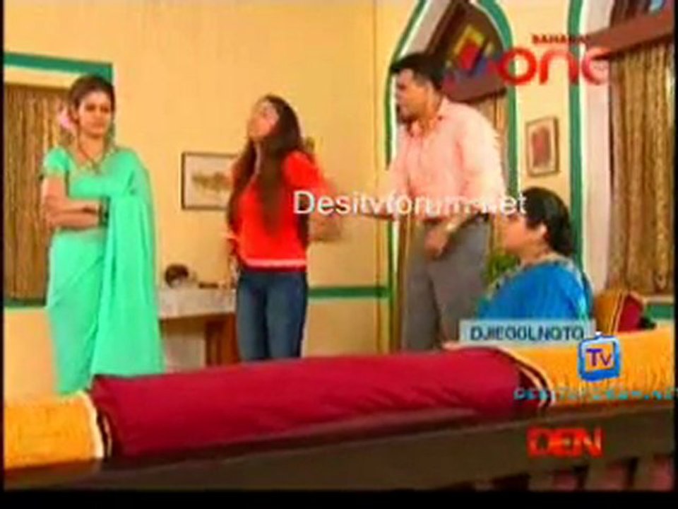 Woh Rehne Wali Mehlon Ki - 29th December 2011 - Part2