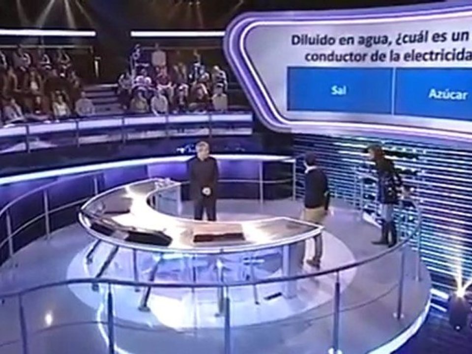Atrapa un Millón - Pierde 5000 por un impulso de una miss!!!!!