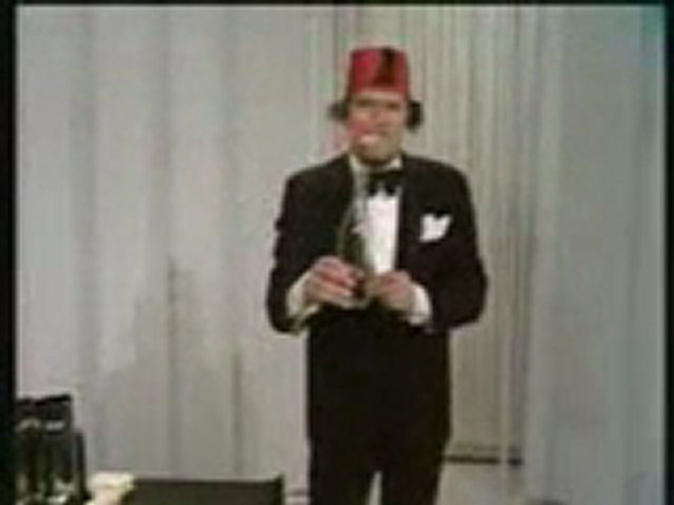 Spoon / Jar - Tommy Cooper