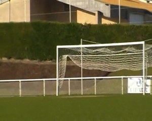 Le Stade du Gotha vu d'en face de sa tribune