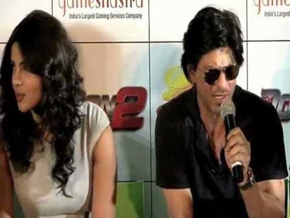 Shahrukh Khan & Priyanka Chopra at Don 2 Game Launch