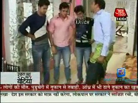 Saas Bahu Aur Betiyan [Aaj Tak] - 30th December 2011 Part2