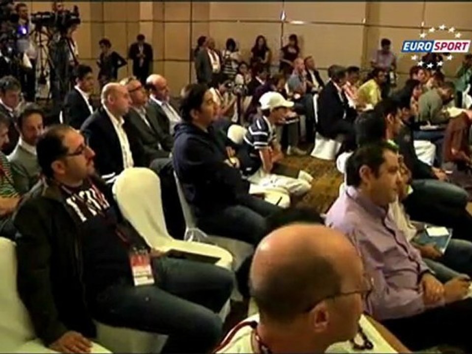 Dubai'de dev maç