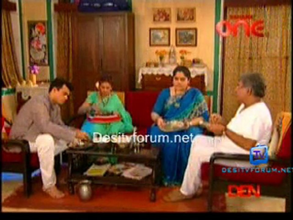 Woh Rehne Wali Mehlon Ki - 30th December 2011 - Part2